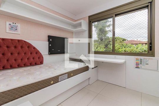 Apartamento à venda com 3 quartos, 104m² em Cavalhada, Porto Alegre