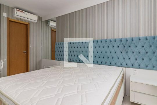 Apartamento à venda com 3 quartos, 104m² em Cavalhada, Porto Alegre