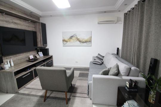 Sala de casa à venda com 3 quartos, 300m² em Vila Lageado, São Paulo