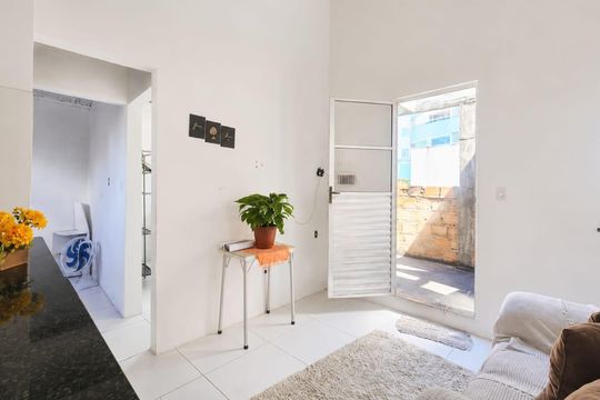 Sala de casa para alugar com 2 quartos, 120m² em Ondina, Salvador