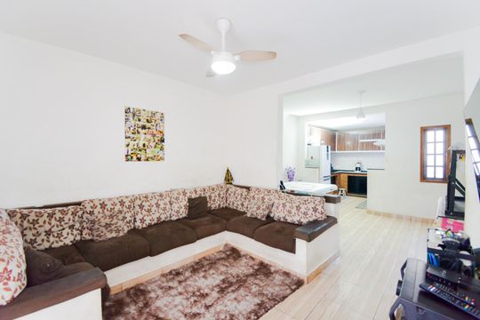 Casa para alugar com 2 quartos, 125m² em Jardim Presidente Dutra, Guarulhos