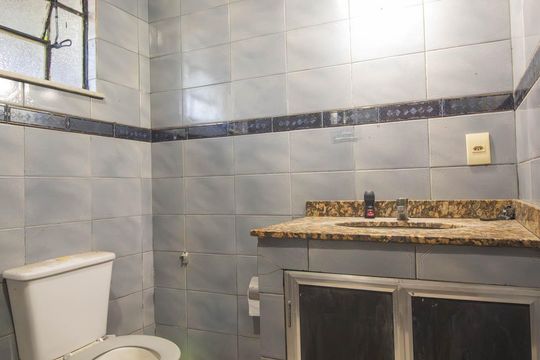 Banheiro 2 de casa para alugar com 3 quartos, 120m² em Sete Pontes, São Gonçalo