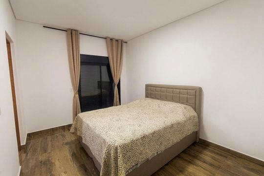 Quarto de casa de condomínio para alugar com 5 quartos, 250m² em Água Espraiada (Caucaia do Alto), Cotia