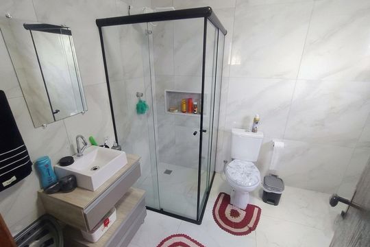 Banheiro de casa de condomínio para alugar com 5 quartos, 250m² em Água Espraiada (Caucaia do Alto), Cotia