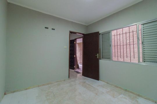 Casa para alugar com 2 quartos, 150m² em Vila Dirce, Mauá