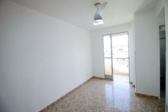 Sala de apartamento à venda com 1 quarto, 39m² em Irajá, Rio de Janeiro