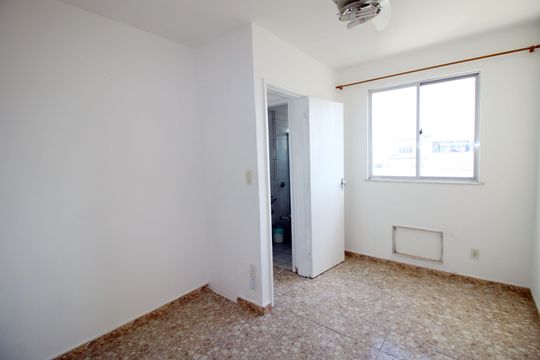Quarto de apartamento à venda com 1 quarto, 39m² em Irajá, Rio de Janeiro
