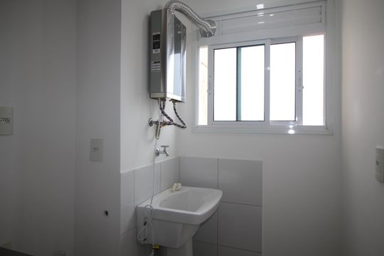 Área de Serviço de apartamento à venda com 2 quartos, 50m² em Humaitá, Porto Alegre