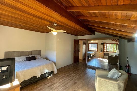 Casa à venda com 2 quartos, 190m² em Feitoria Seller, São Leopoldo