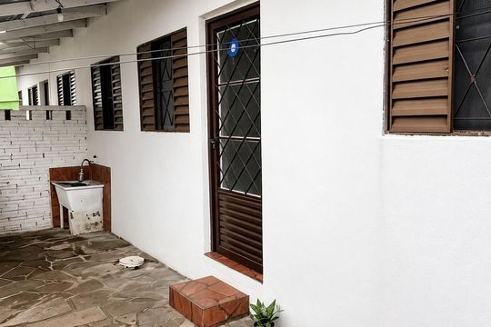Área externa de casa de condomínio para alugar com 2 quartos, 80m² em Hípica, Porto Alegre