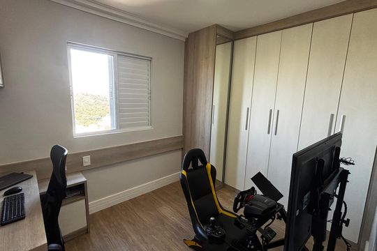 Quarto  de apartamento à venda com 2 quartos, 66m² em Parque Sao Vicente, Santo André