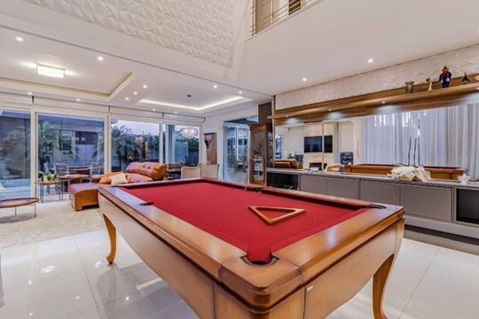 Sala de casa de condomínio para alugar com 3 quartos, 290m² em Neópolis, Gravataí