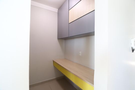 Escritório de apartamento para alugar com 4 quartos, 190m² em Jardim Botânico, Uberlândia