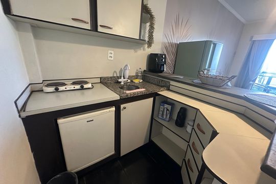 Cozinha de apartamento para alugar com 1 quarto, 47m² em Itararé, São Vicente