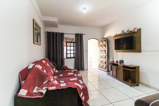 Sala de casa à venda com 2 quartos, 100m² em Vila Carmosina, São Paulo