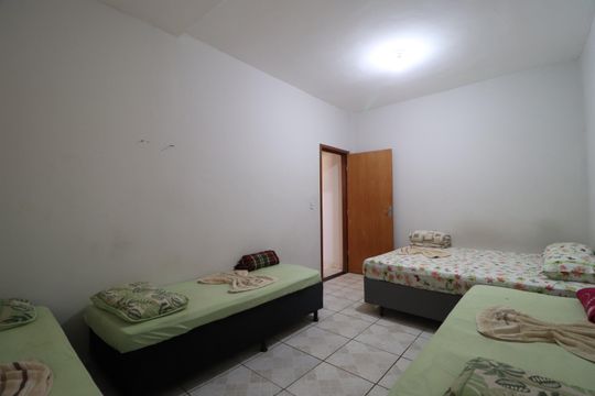 Casa para alugar com 2 quartos, 60m² em Santa Mônica, Uberlândia