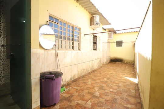 Casa para alugar com 2 quartos, 60m² em Santa Mônica, Uberlândia