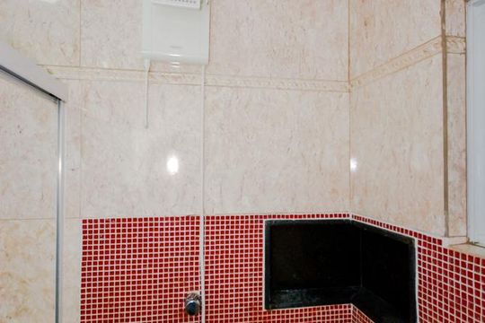 Banheiro da Suíte de casa à venda com 4 quartos, 210m² em Jardim Cumbica, Guarulhos