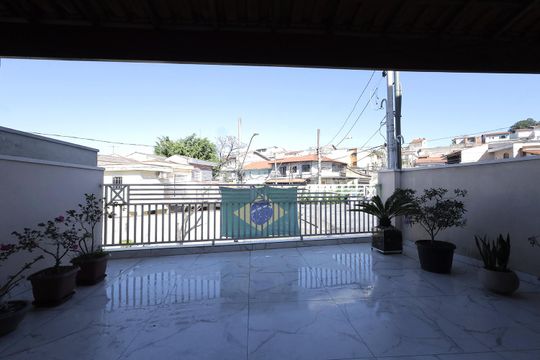 Sacada de casa à venda com 3 quartos, 354m² em Vila Curuçá, Santo André