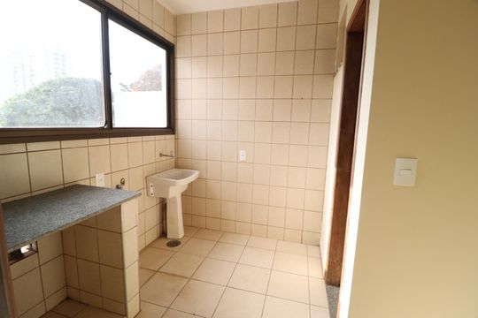 Área de Serviço de apartamento para alugar com 3 quartos, 110m² em Centro, Uberlândia