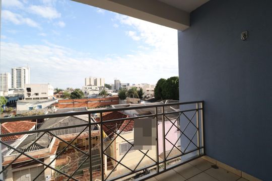 Sacada de apartamento para alugar com 3 quartos, 110m² em Centro, Uberlândia