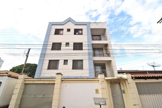 Fachada de apartamento para alugar com 3 quartos, 110m² em Centro, Uberlândia