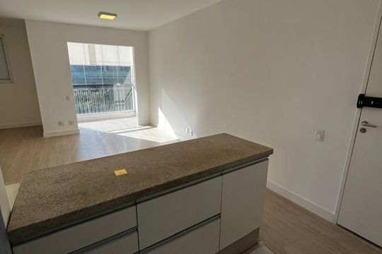 Cozinha de apartamento para alugar com 2 quartos, 64m² em Vila Andrade, São Paulo
