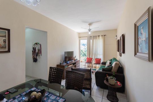 Sala de apartamento para alugar com 2 quartos, 72m² em Vila Isabel, Rio de Janeiro