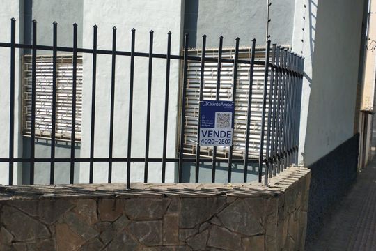 placa instalada DUXZ-64 de apartamento à venda com 3 quartos, 89m² em Sion, Belo Horizonte