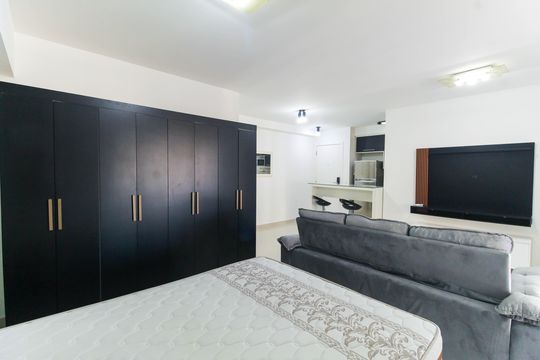 Apartamento para alugar com 1 quarto, 52m² em Jardim Analia Franco, São Paulo