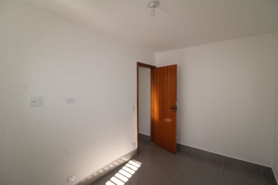 Quarto 2 de apartamento para alugar com 2 quartos, 45m² em Vila Guilherme, São Paulo