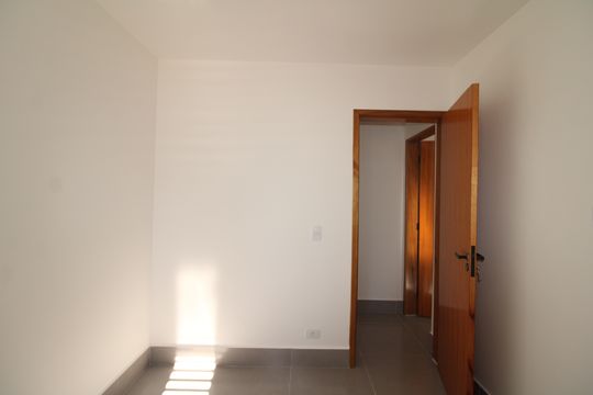 Quarto 1 de apartamento para alugar com 2 quartos, 45m² em Vila Guilherme, São Paulo