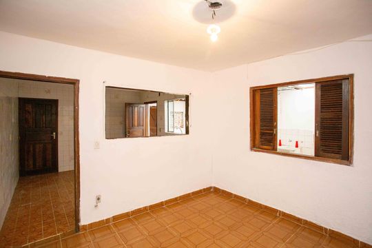 Casa para alugar com 1 quarto, 50m² em Taboão, Diadema