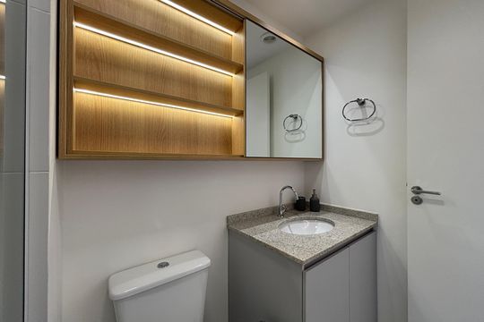 Studio Banheiro de kitnet/studio para alugar com 1 quarto, 24m² em Pinheiros, São Paulo