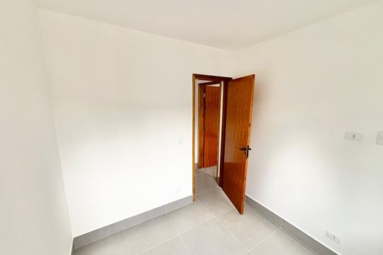 Quarto 2 de apartamento para alugar com 2 quartos, 46m² em Vila Guilherme, São Paulo