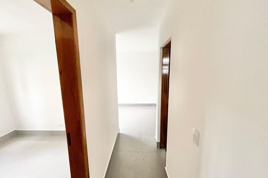 Corredor de apartamento para alugar com 2 quartos, 46m² em Vila Guilherme, São Paulo