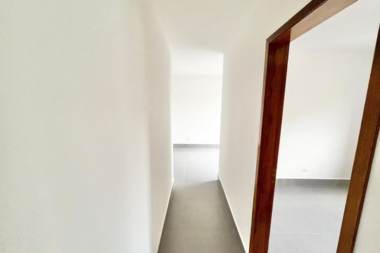 Corredor de apartamento para alugar com 2 quartos, 46m² em Vila Guilherme, São Paulo