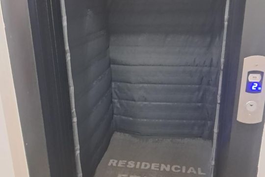 Elevador de apartamento à venda com 2 quartos, 52m² em Nova Gerti, São Caetano do Sul