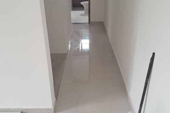 Corredor de apartamento à venda com 2 quartos, 52m² em Nova Gerti, São Caetano do Sul