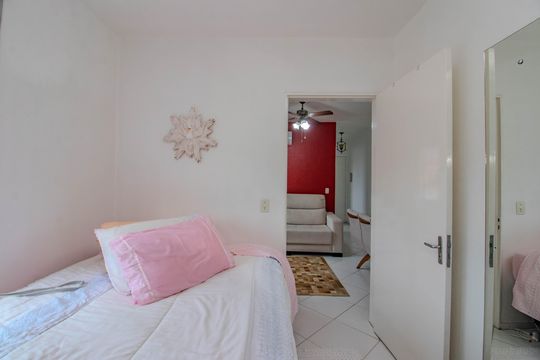 Quarto de apartamento à venda com 1 quarto, 39m² em Morro Santana, Porto Alegre