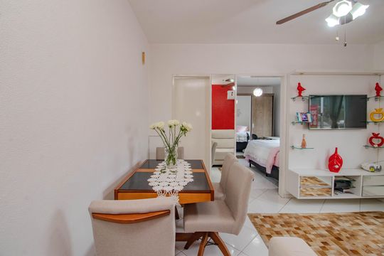 Sala de apartamento à venda com 1 quarto, 39m² em Morro Santana, Porto Alegre