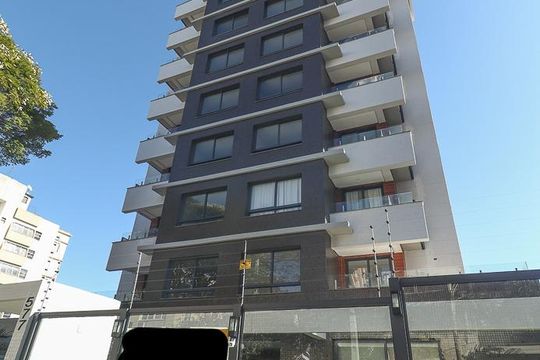 Fachada de apartamento à venda com 3 quartos, 109m² em Petrópolis, Porto Alegre