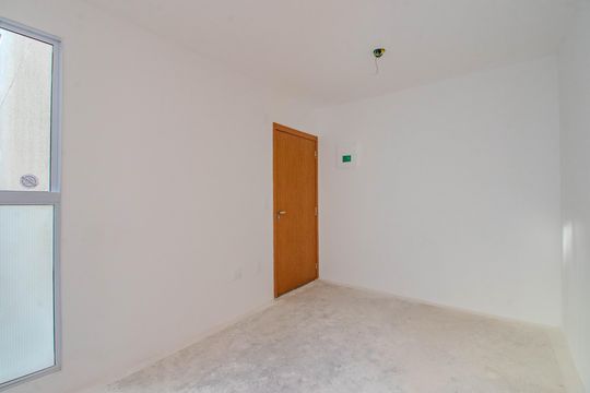 Sala de apartamento à venda com 2 quartos, 51m² em Rubem Berta, Porto Alegre