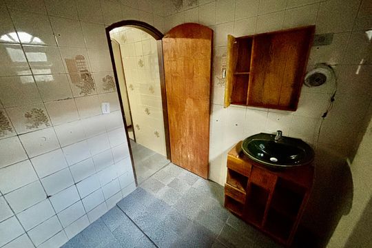 Banheiro de casa para alugar com 3 quartos, 120m² em Santa Luzia, Ribeirão Pires