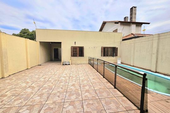 Casa para alugar com 3 quartos, 92m² em Centro, Gravataí