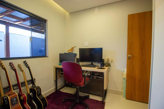 Casa para alugar com 3 quartos, 130m² em Q 114, Brasília