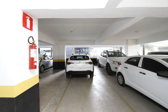 Garagem de apartamento à venda com 3 quartos, 107m² em Coracao de Jesus, Belo Horizonte