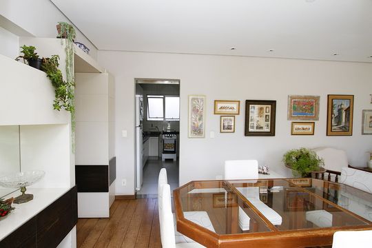Sala de apartamento à venda com 3 quartos, 107m² em Coracao de Jesus, Belo Horizonte