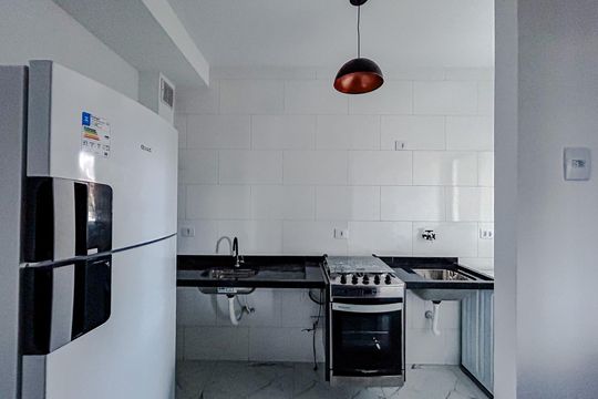Cozinha e Área de Serviço de apartamento para alugar com 2 quartos, 41m² em Chácara Santo Antônio (zona Leste), São Paulo