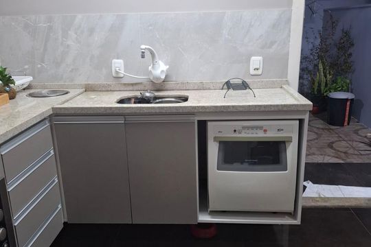 Cozinha de casa de condomínio à venda com 2 quartos, 117m² em Parque Santa Fé, Porto Alegre